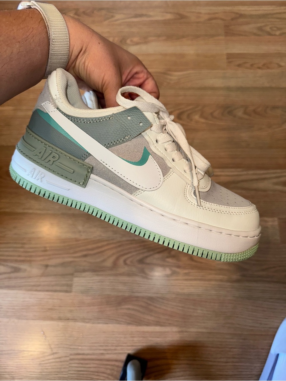 Nike Kids Low-Top Sneakers in White and Mint